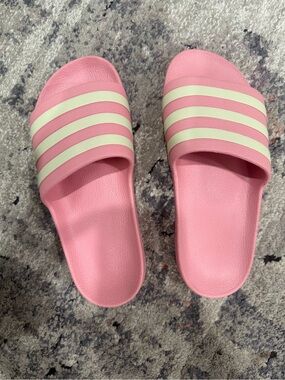 NWOT adidas Pink Slide Sandals with Cream Stripes